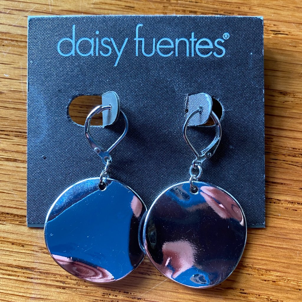 Daisy Fuentes Silver Costume Earrings 13$